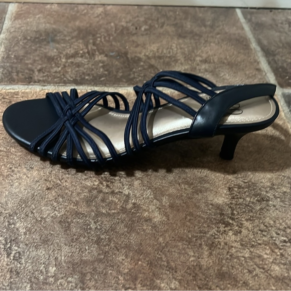 blue heels